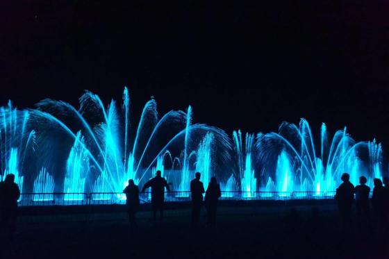Spectacles_fontaines_dansantes_bleus