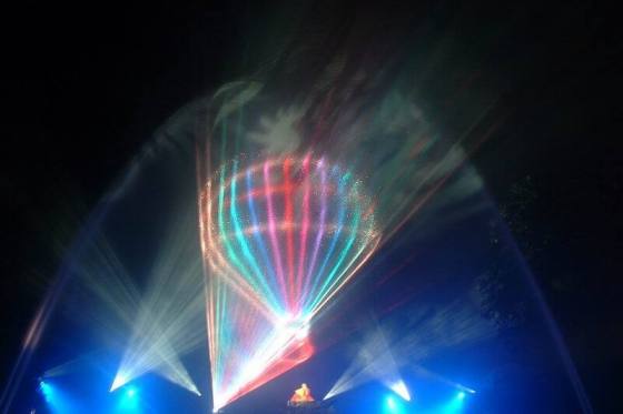 Show_fontaines_mongolfiere_laser