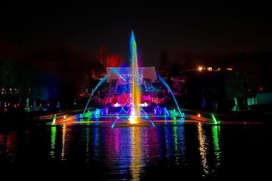 Spectacles_fontaines_laser_Saint_Cloud