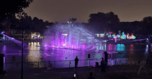 Atlantid - Écrans d'eau violet par Atlantid à Riyad