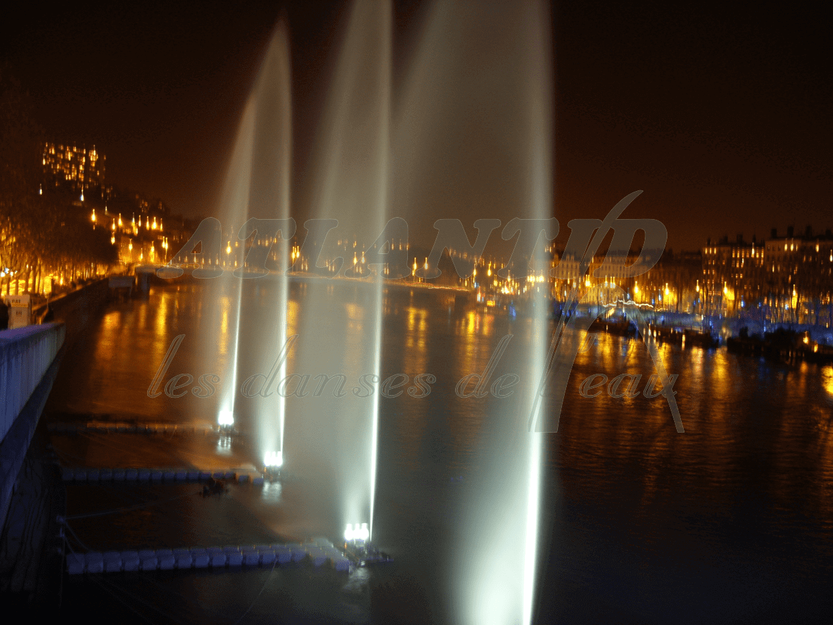 Atlantid - Giant water jets in Lyon